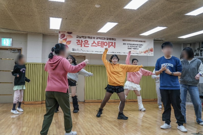 ee52c2b01bf5fa4ae2dac55ca954a695_1765250897_9912.jpg ee52c2b01bf5fa4ae2dac55ca954a695_1765250897_9912.jpg